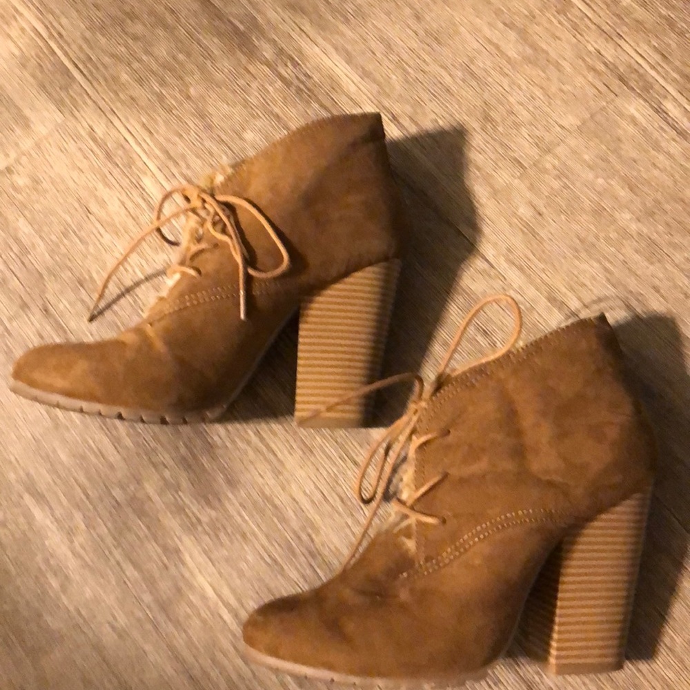 Fall/Winter booties - Picture 2 of 2